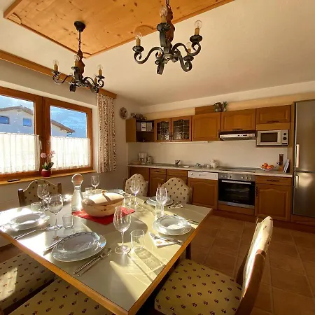 アパート Appartments Hofer シュトゥンム